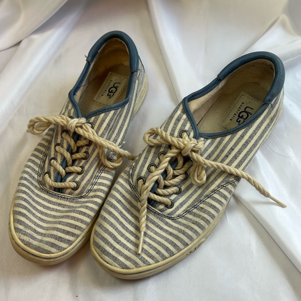 Ugg Blue and White Stripe Boat Shoes Rope Laces, size 7